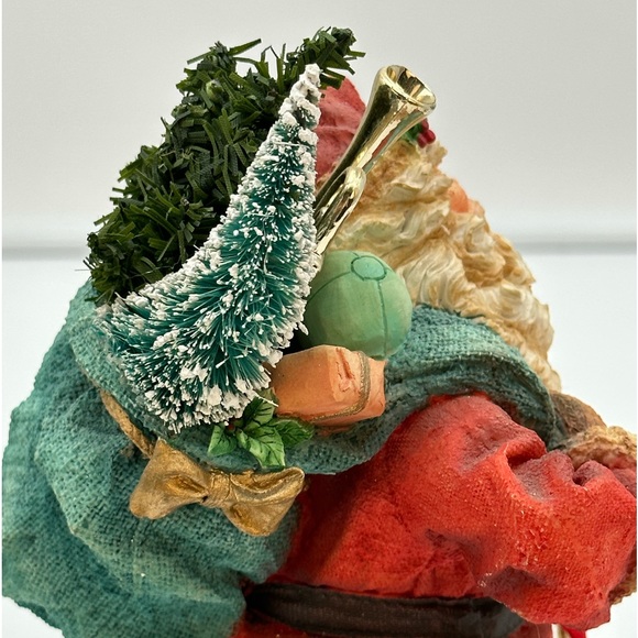Dept. 56 In The Spirit Santa Christmas Sculpture Santa Carrying Gifts - Picture 9 of 16